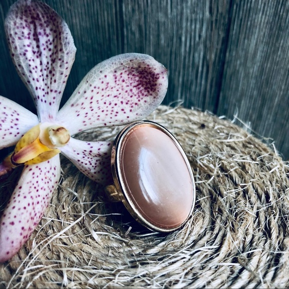 Ring - Picture 2 of 4